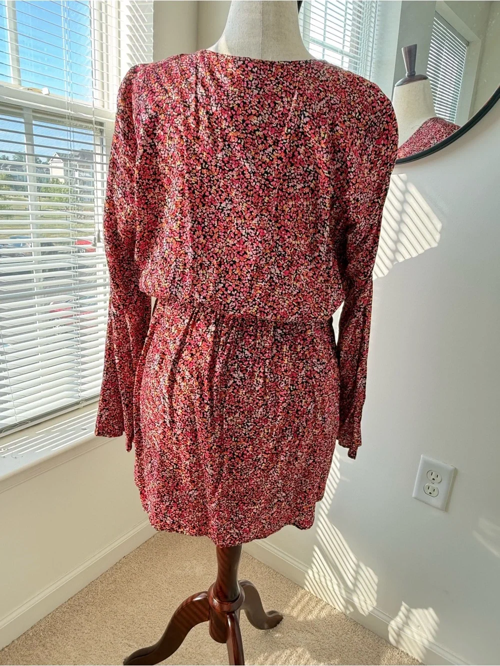 H&M Pink Floral Long Sleeve V-Neck Dress - Picture 2 of 5